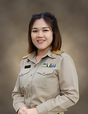 นางสาวสาวิตรี สุวัฒน์